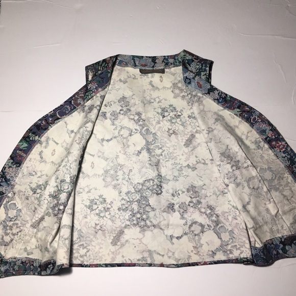 MICHAEL TRACEY FLORAL VEST - Picture 8 of 8